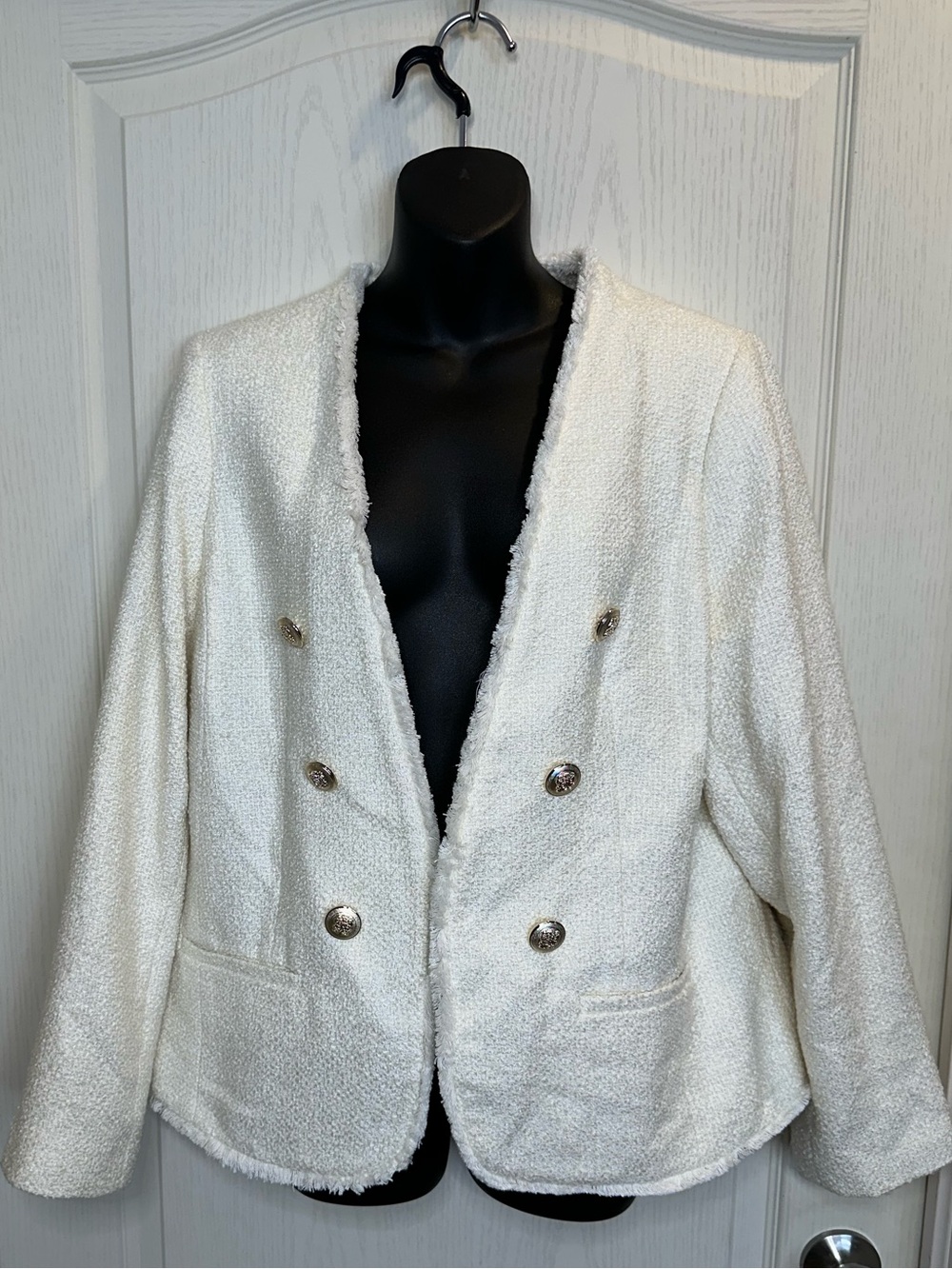 Women's Double-Breasted Collarless Bouclé Jacket - White with gold buttons
